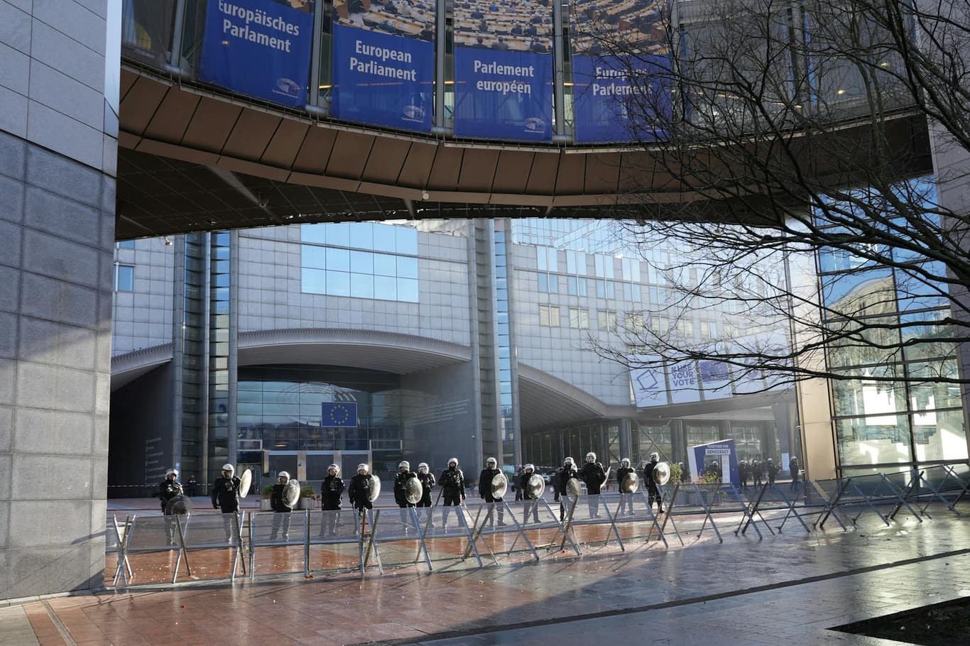 Gebäude des Europäischen Parlaments als Sinnbild für den regulatorischen EWR-Rahmen